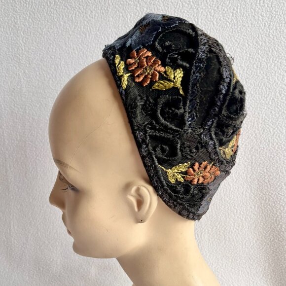 Antique Vintage Embroidered Brimless Cap main image 13